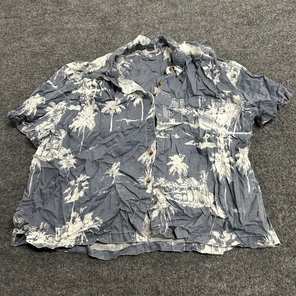 Universal Thread Shirt Womens Size L Blue Tropical Palm Tree Relaxed Rayon